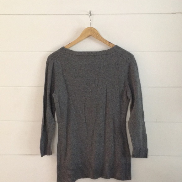 Banana Republic V-Neck Sweater - Picture 5 of 6